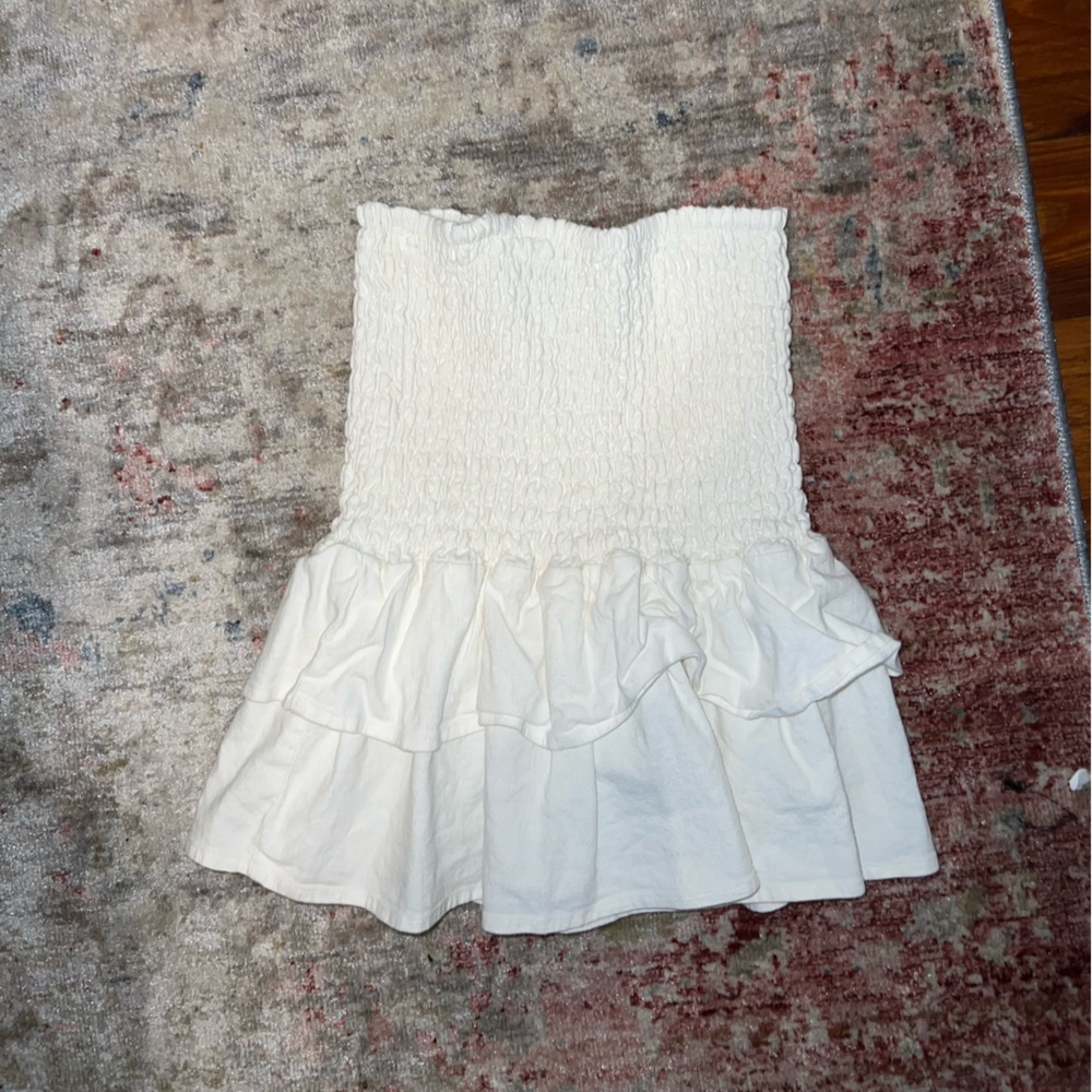 White smocked skirt with ruffles